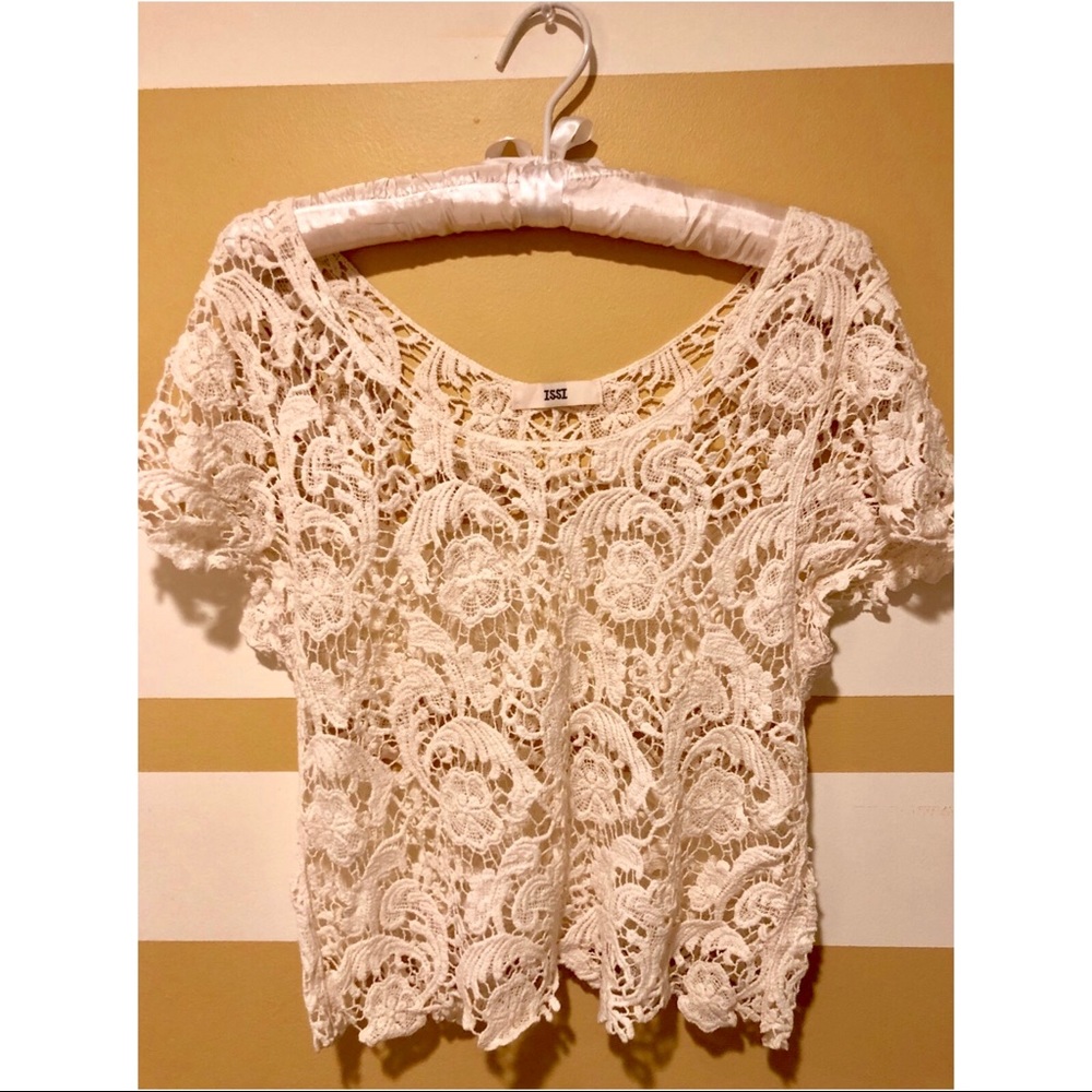 ISSI Floral Lace Crop Top